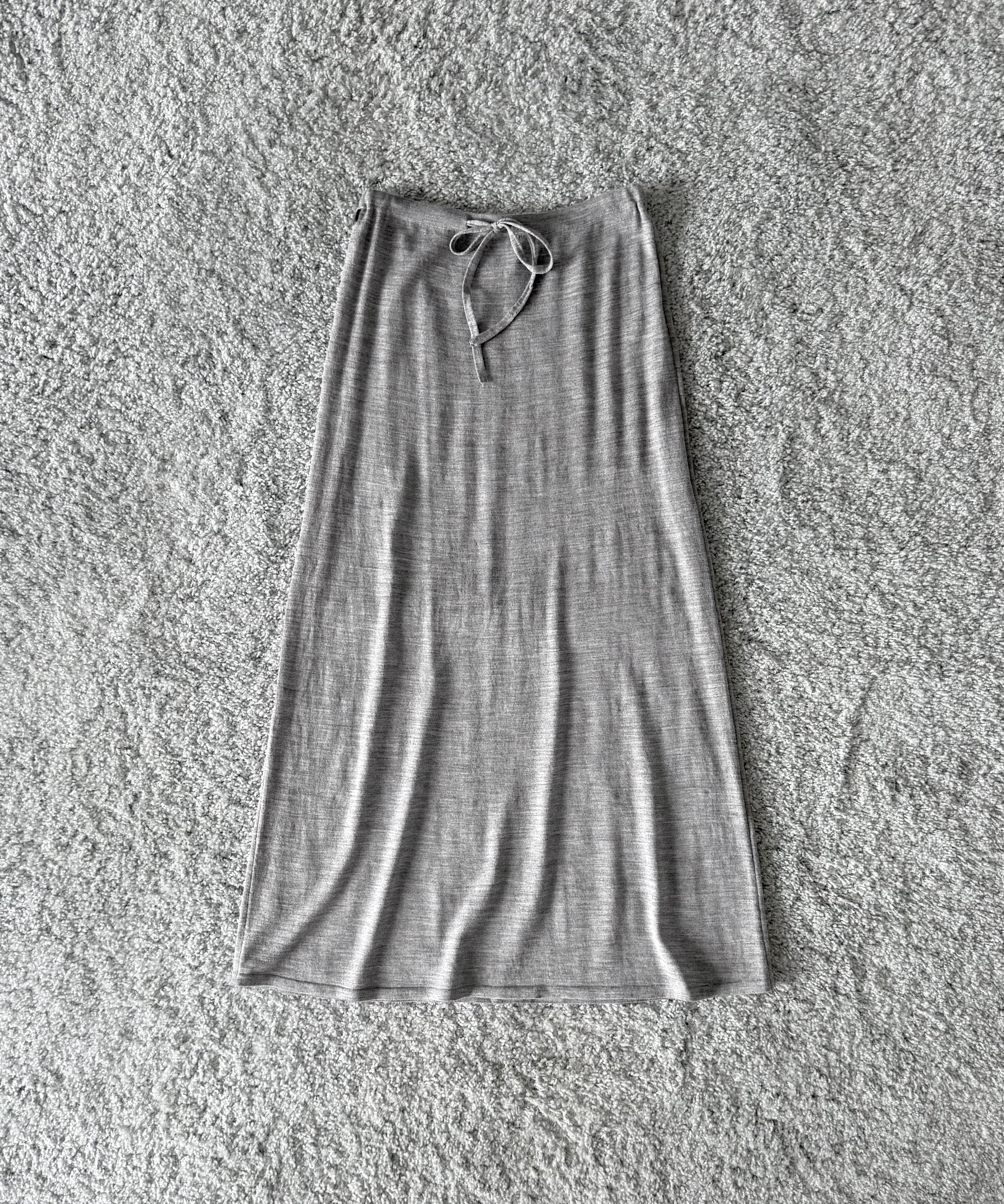 Fax Copy Express Afternoon stretch air ankle-length knit skirt "LIGHT GREY"