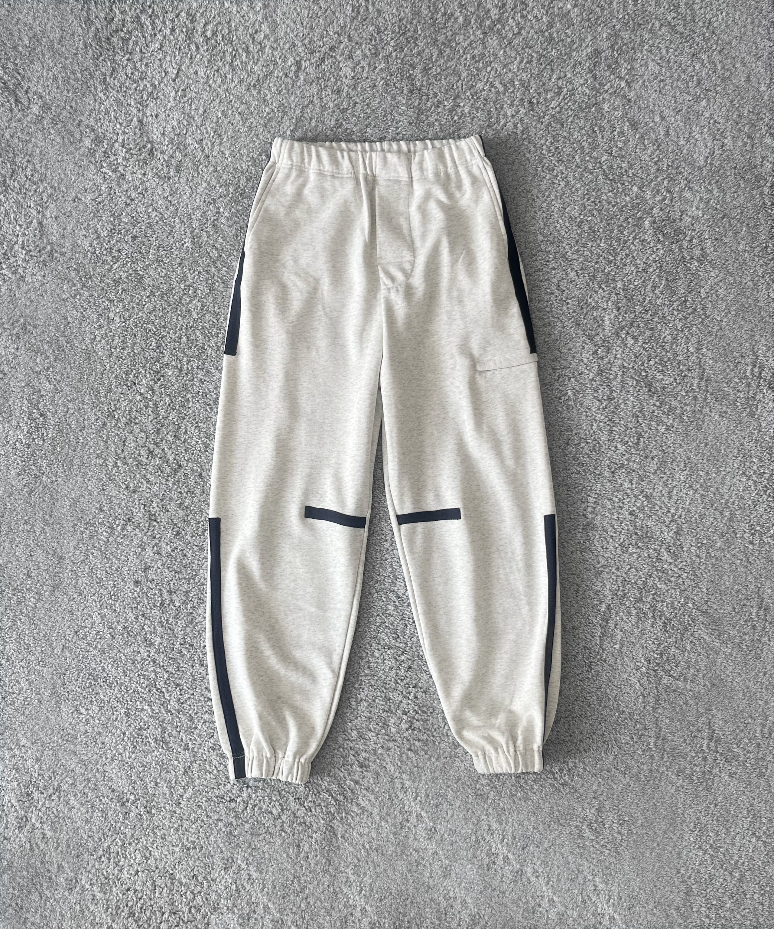 PHINGERIN Tape sweatpants "A:OATMEAL"