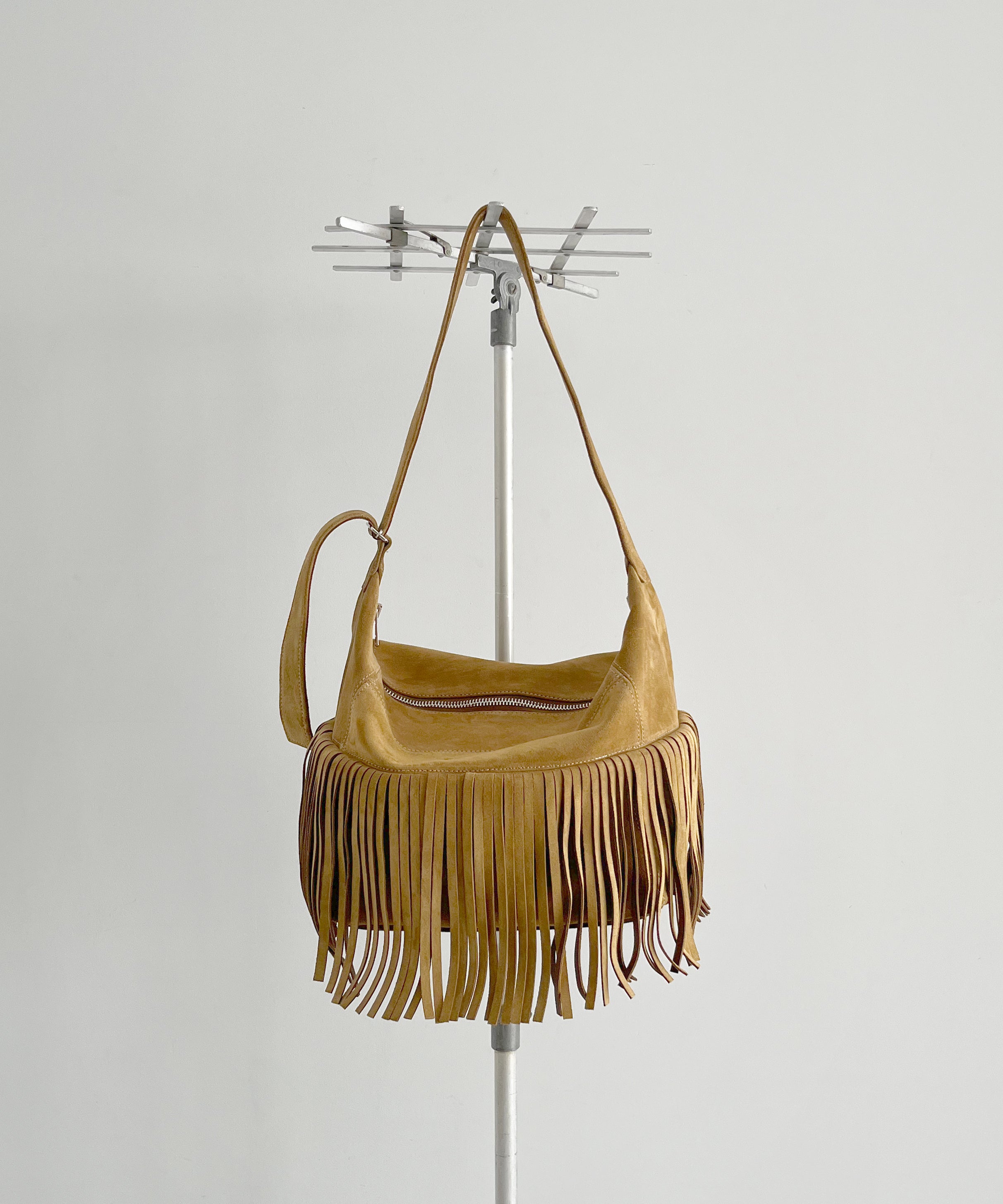 UNUSED Uh0636 leather bag "CAMEL"