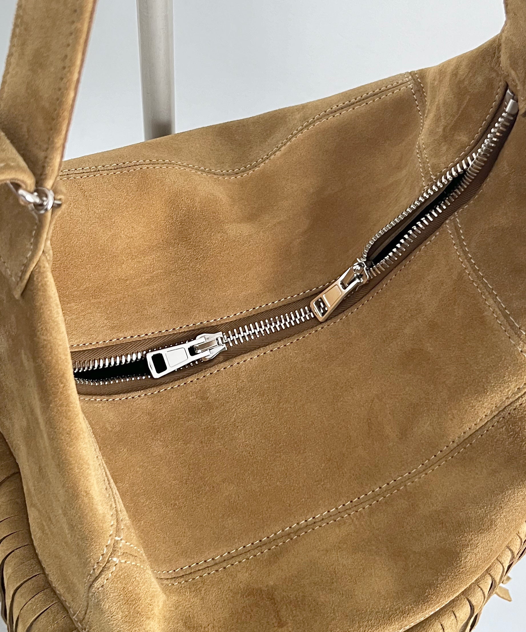 UNUSED Uh0636 leather bag "CAMEL"