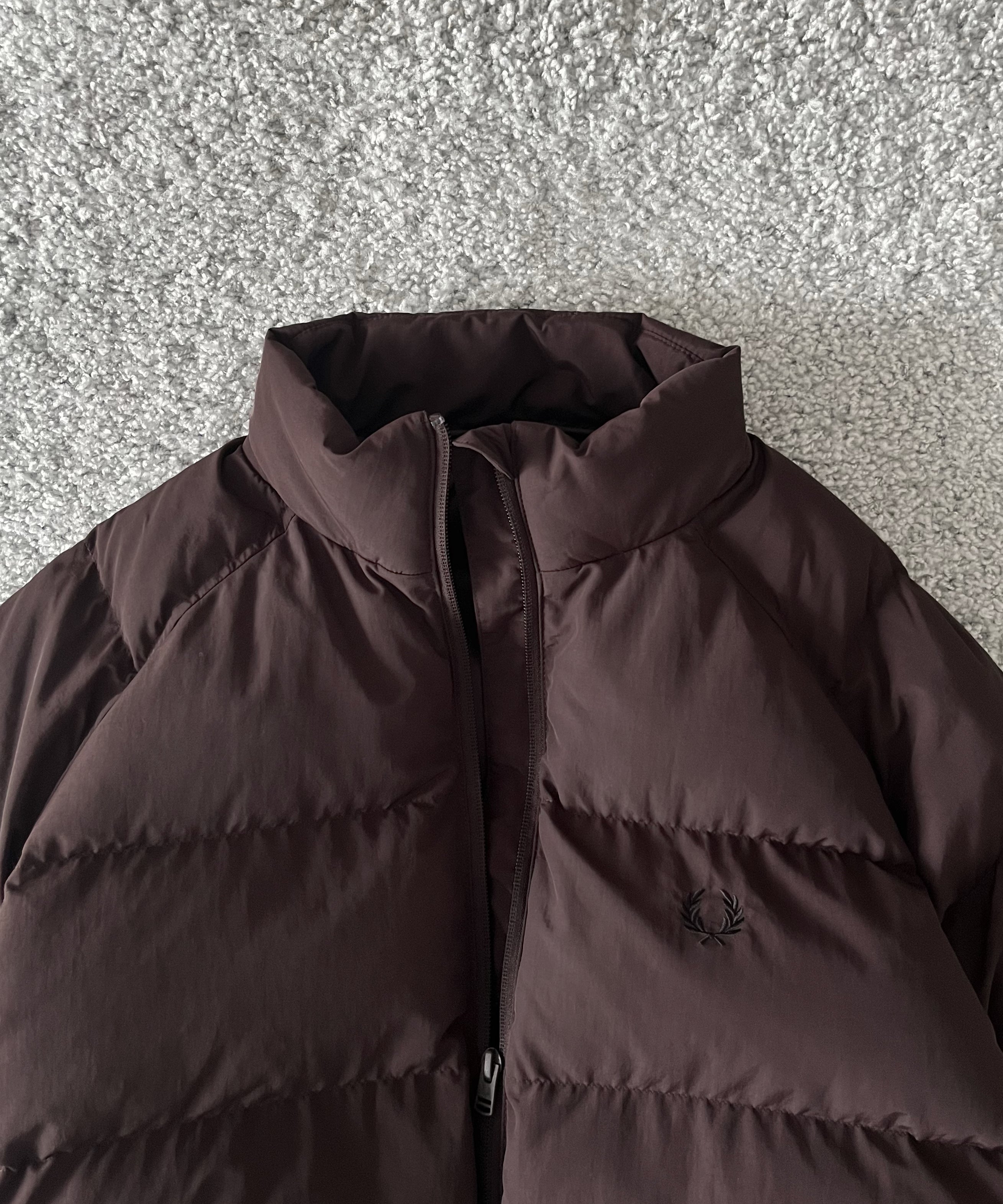 FRED PERRY【フレッドペリー】 Raglan sleeve padded jacket “RICH