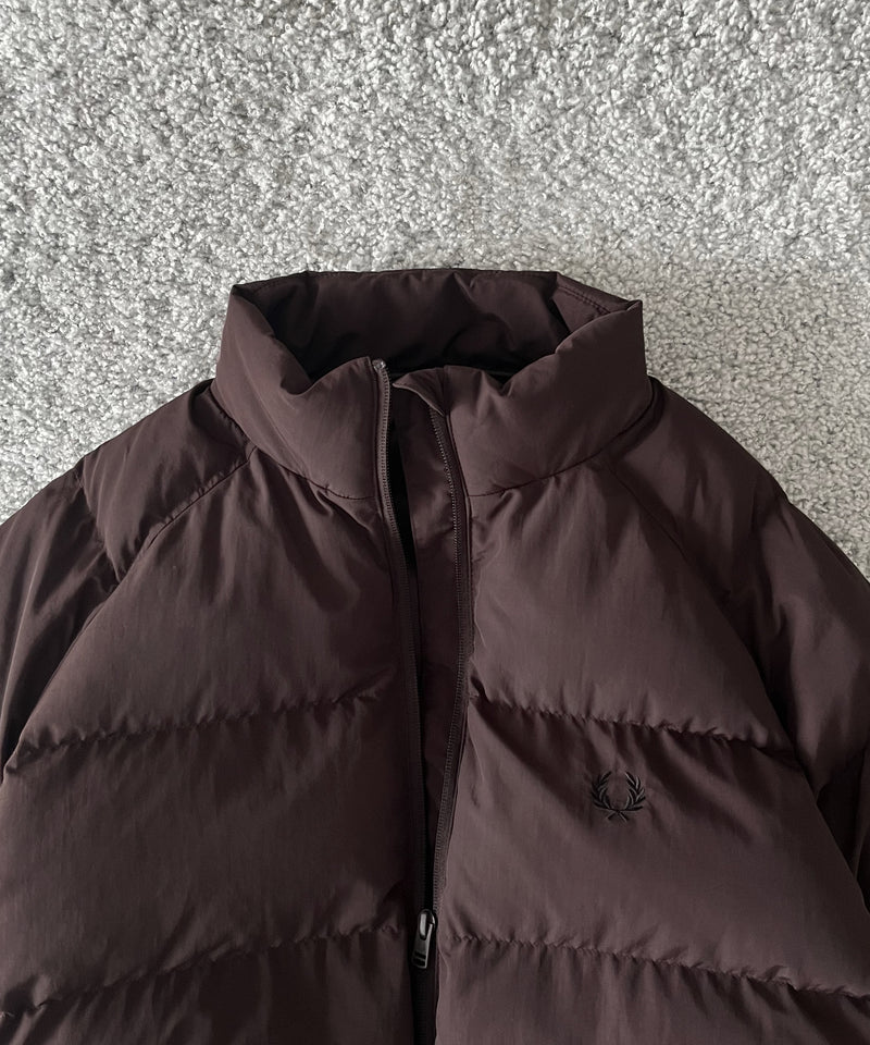 FRED PERRY Raglan sleeve padded jacket “RICH BROWN”