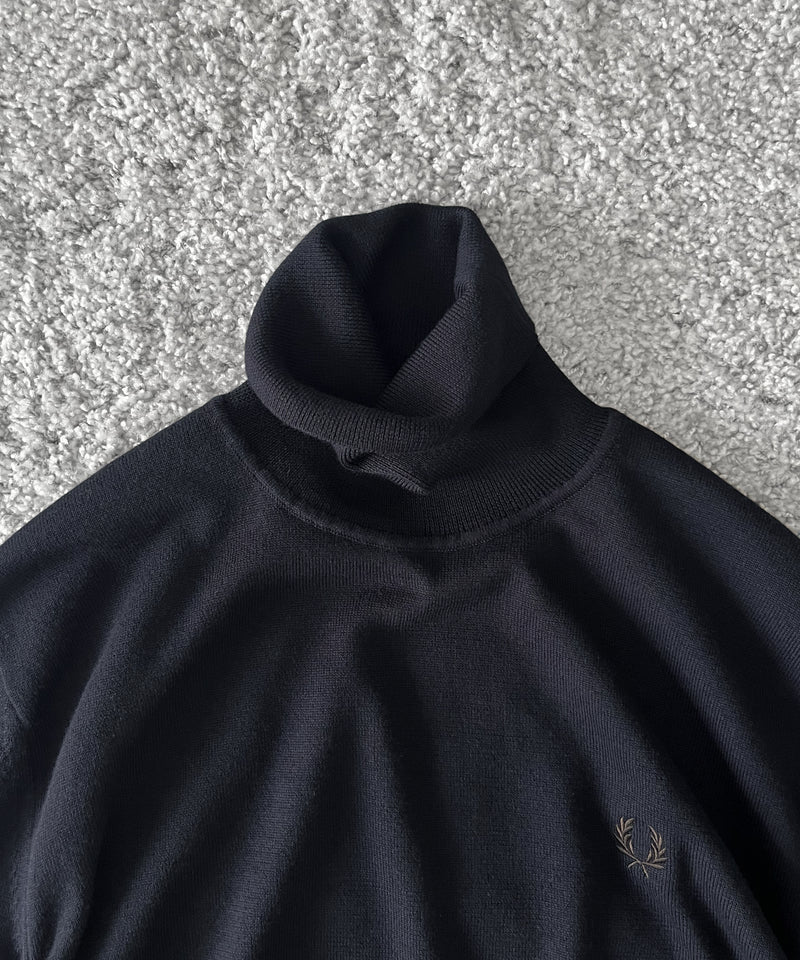 FRED PERRY Classic roll neck jumper “NAVY”