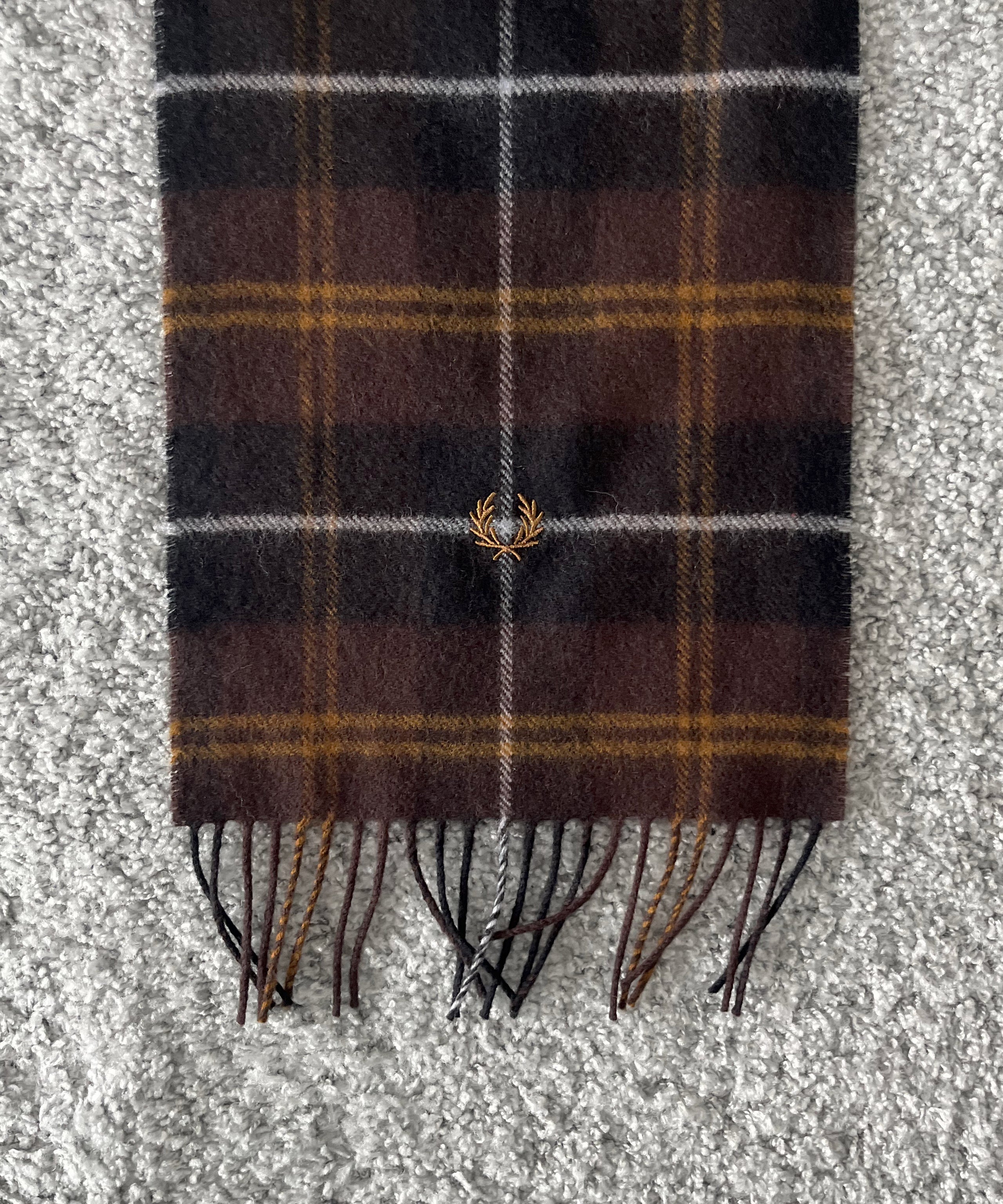 FRED PERRY Lambswool scarf “RICH BROWN"