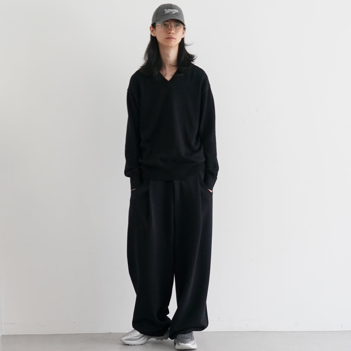 KAIKO【カイコー】v neck sweater 