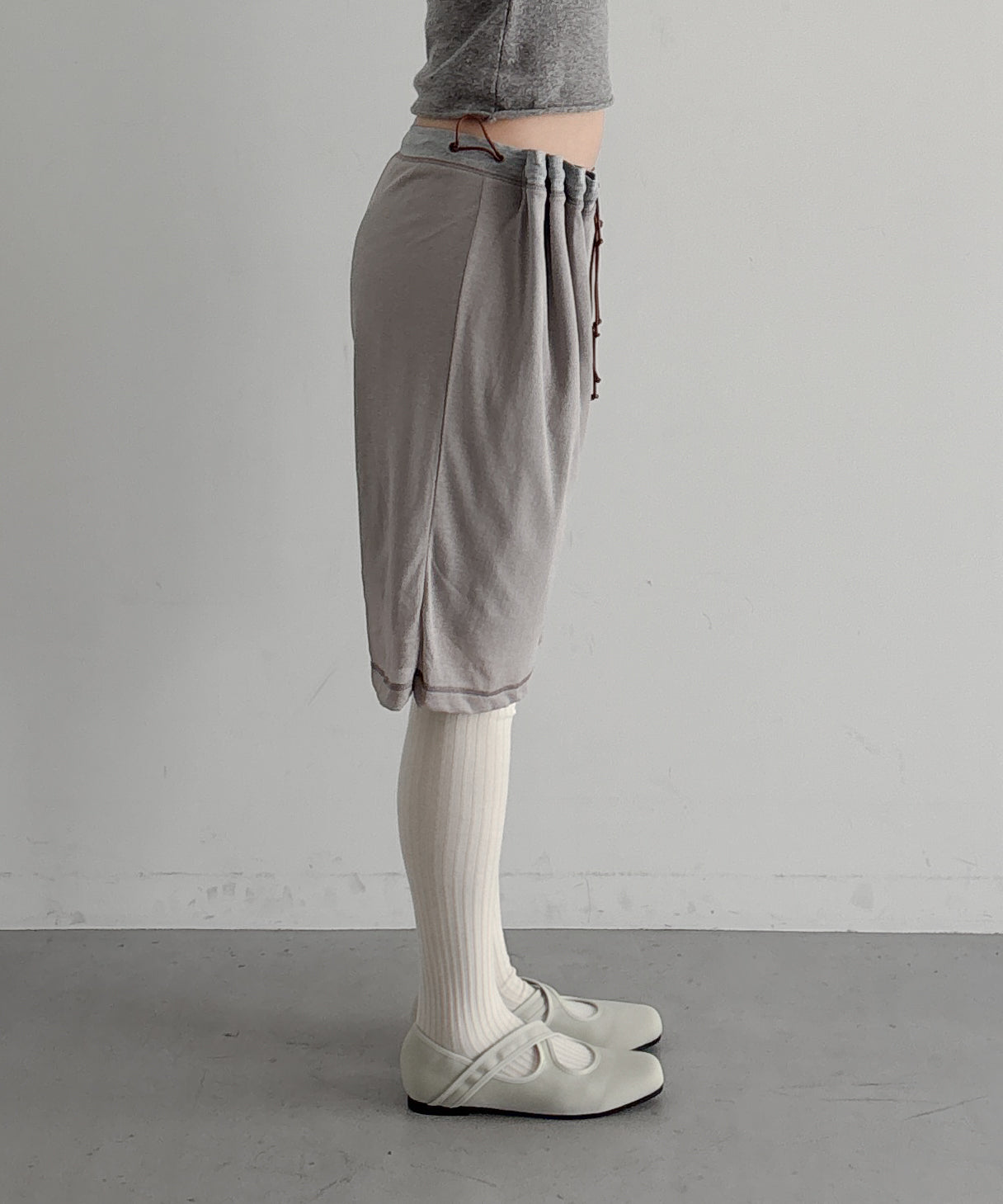 ULIKASANCTUS Curtain half pants "BEIGE"