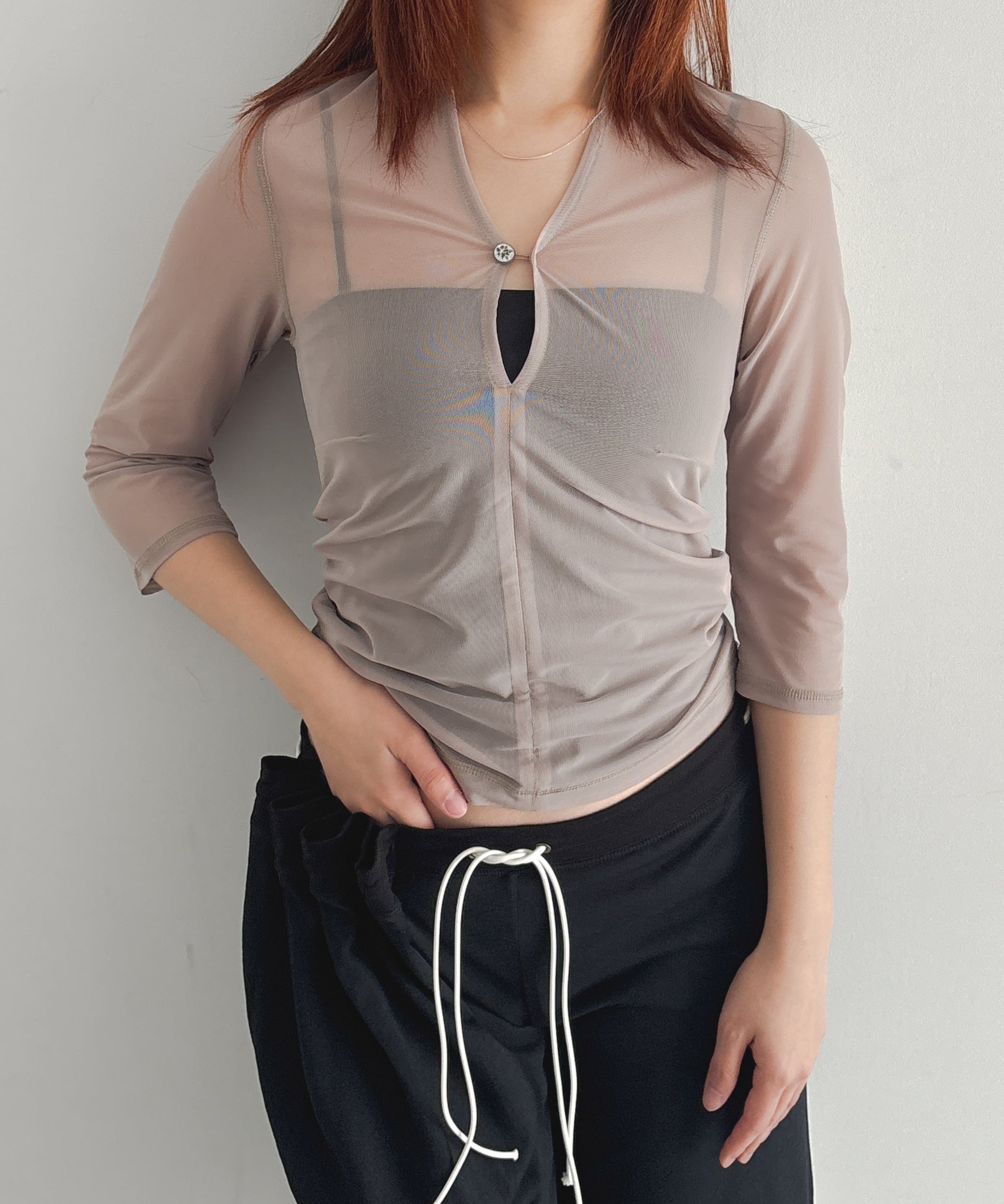 ULIKASANCTUS Nape mesh top "BEIGE"