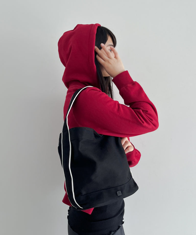 Fax Copy Express Studio contour line bucket bag "BLACK"