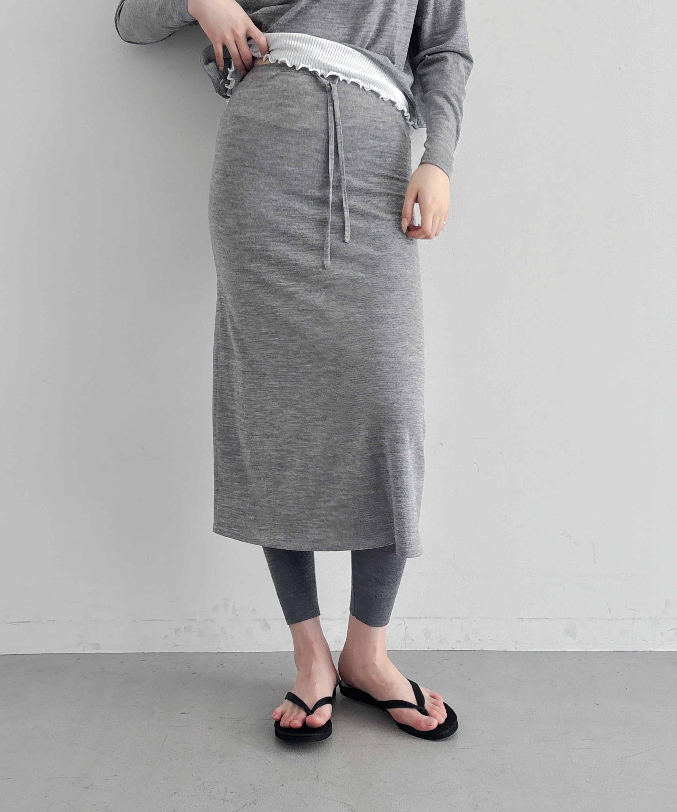 Fax Copy Express Afternoon stretch air ankle-length knit skirt "LIGHT GREY"