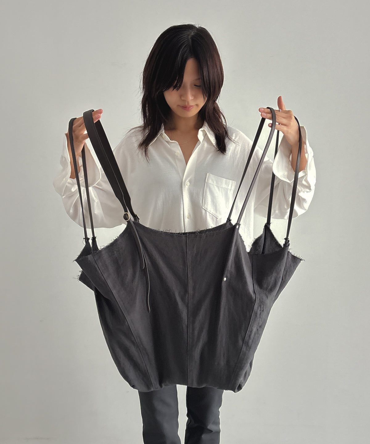 ULIKASANCTUS Four handle bag "NAVY"