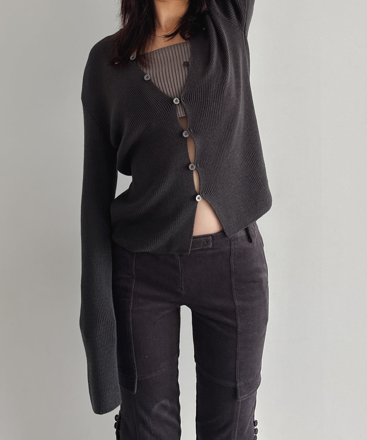 ULIKASANCTUS Nape knit cardigan "CHARCOAL"