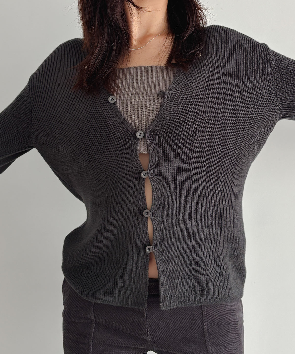 ULIKASANCTUS Nape knit cardigan "CHARCOAL"