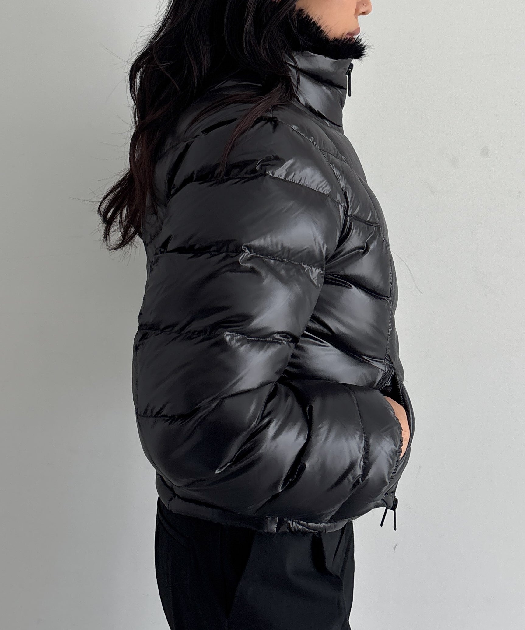 LOADINGROOM Reversible faux fur down jacket "BLACK"