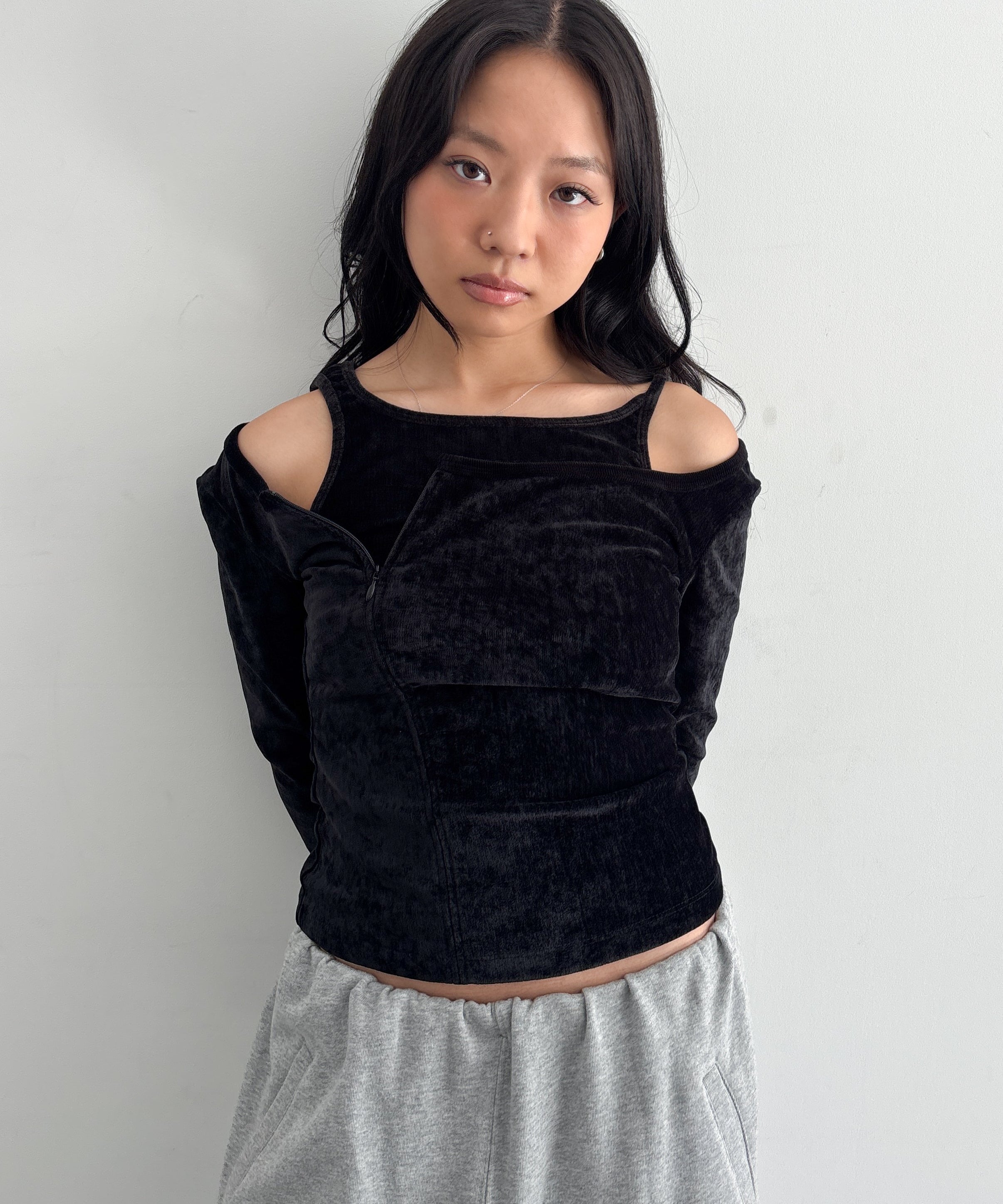 LOADINGROOM Velvet strap zipper top "BLACK"