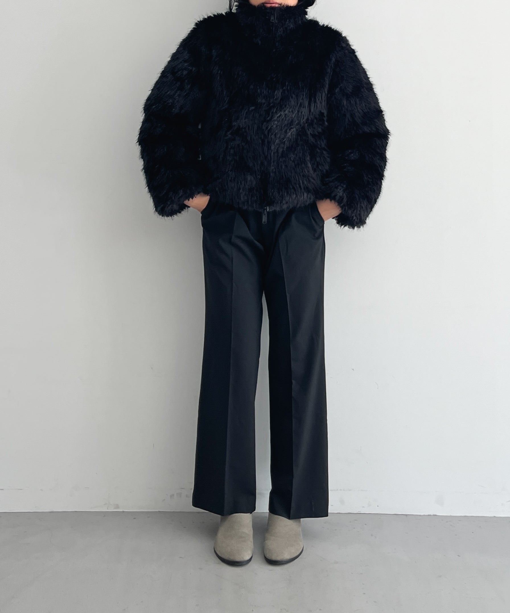 LOADINGROOM Reversible faux fur down jacket "BLACK"