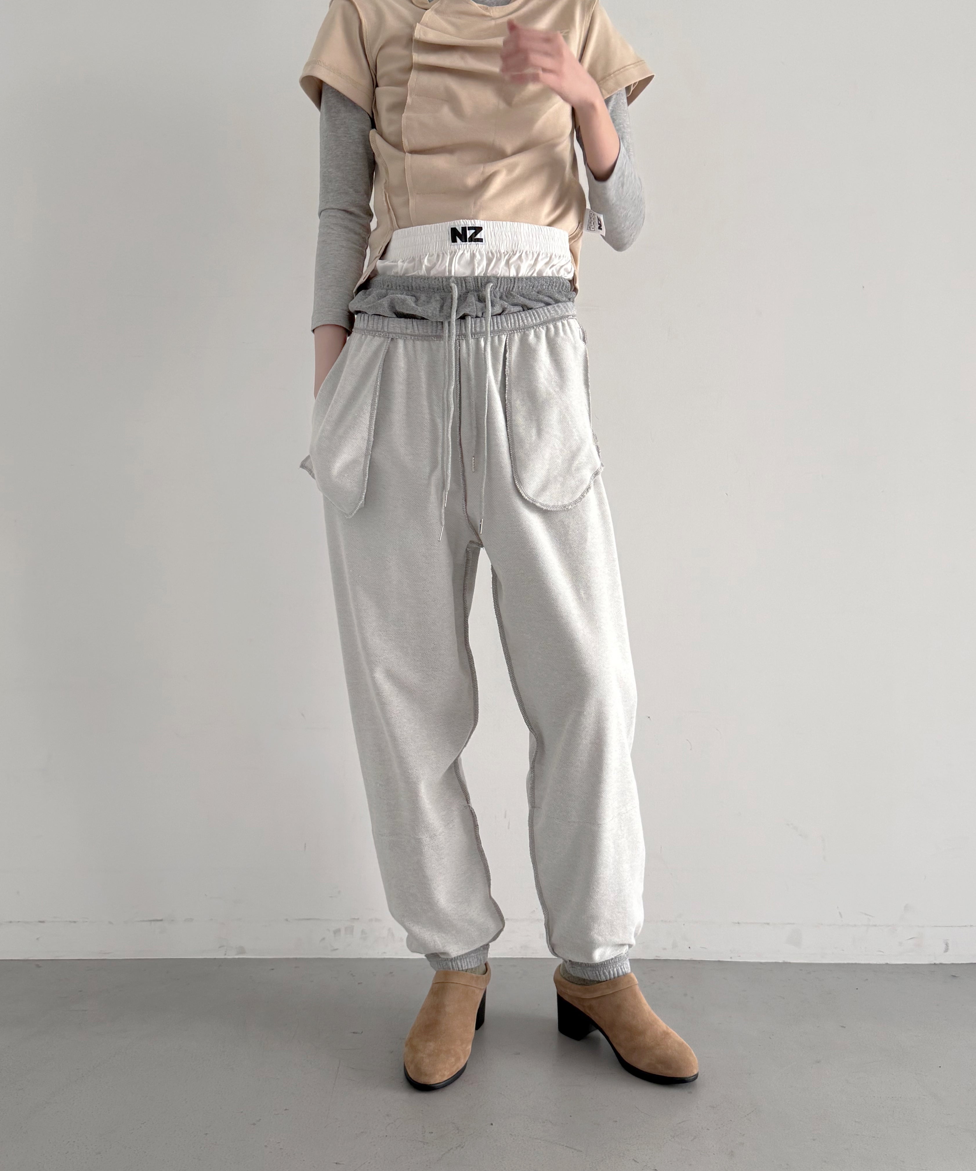 NATASHA ZINKO Triple joggers "GREY"