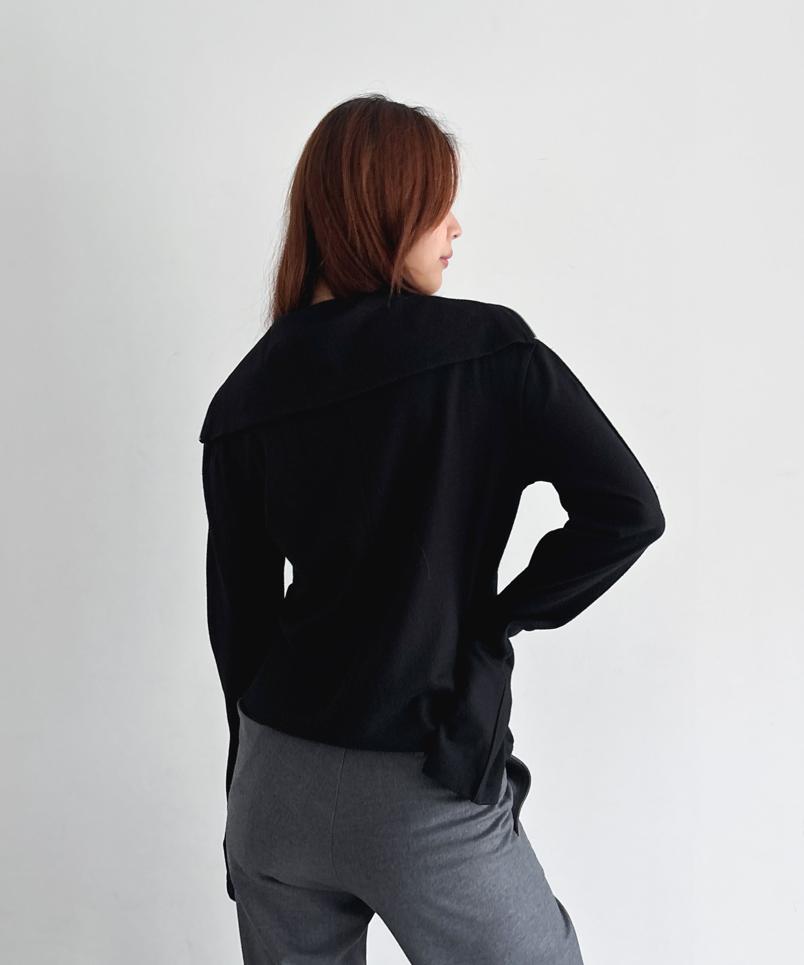 ENTIRE STUDIOS Apex wool top "BLACK"